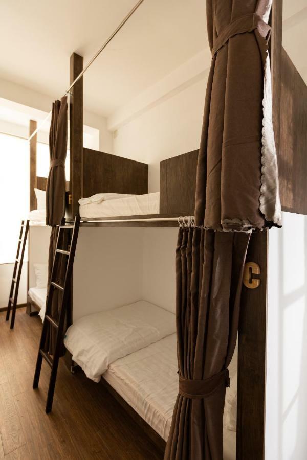 Lae Hostel Туй Хоа Екстериор снимка